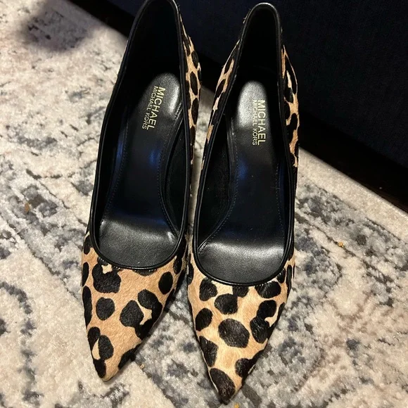 Michael Kors Calf Hair Black and Tan Leopard Heels - Picture 1 of 5